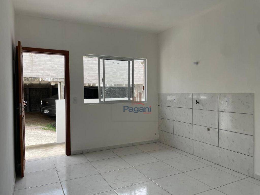 Casa para alugar com 1 quarto, 38m² - Foto 6