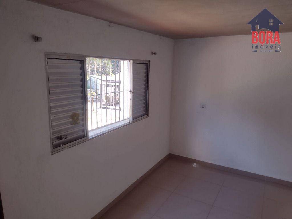 Casa para alugar com 4 quartos, 150m² - Foto 20