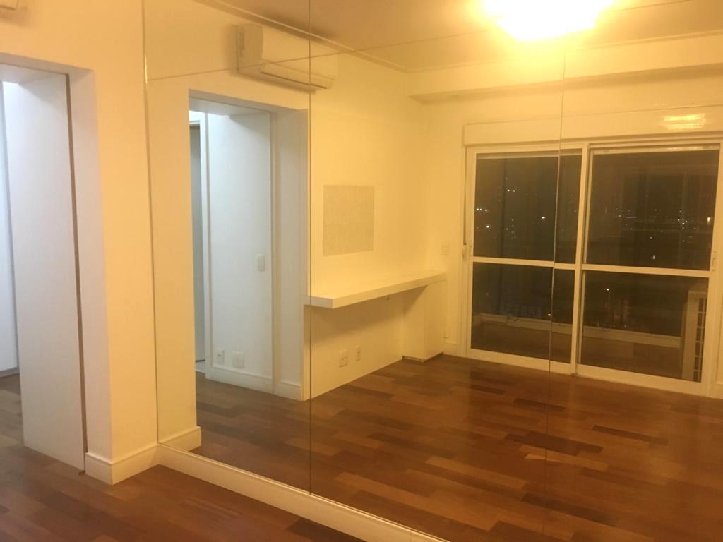 Apartamento à venda com 3 quartos, 213m² - Foto 9