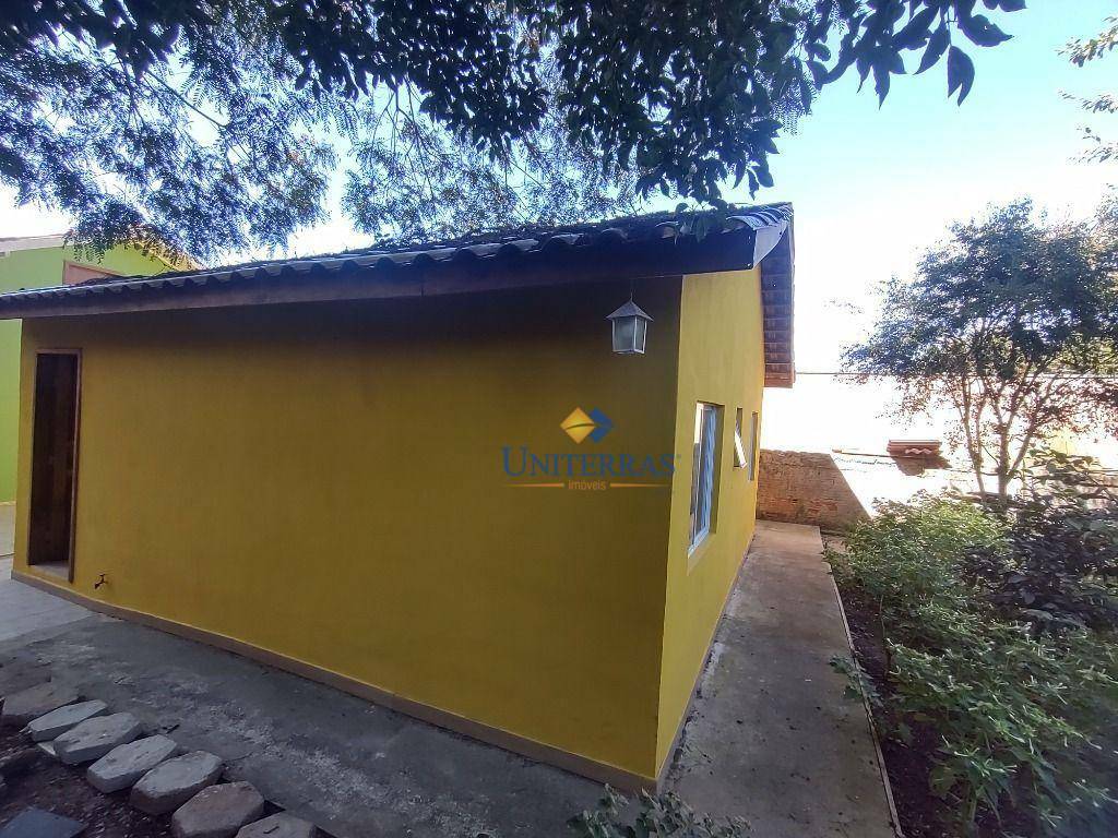 Casa para alugar com 2 quartos, 45m² - Foto 3