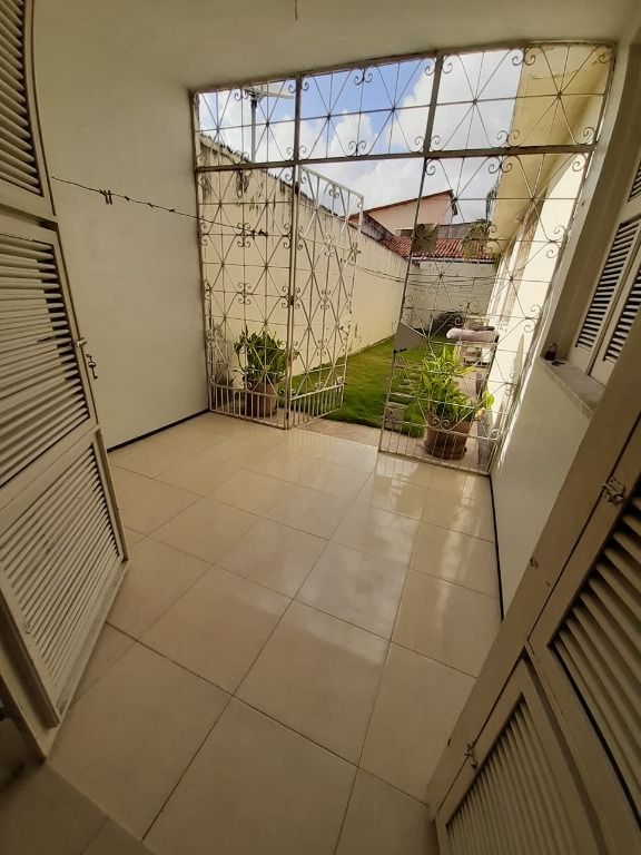 Casa à venda com 4 quartos, 213m² - Foto 10