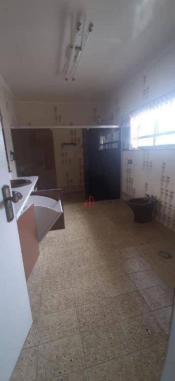 Sobrado para alugar com 4 quartos, 665m² - Foto 25