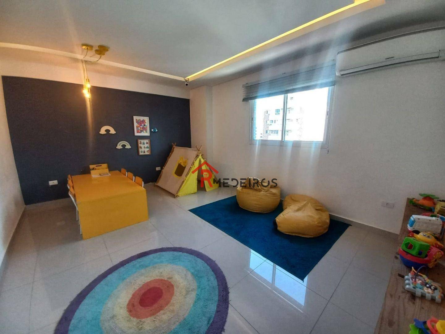 Apartamento à venda com 2 quartos, 72m² - Foto 32