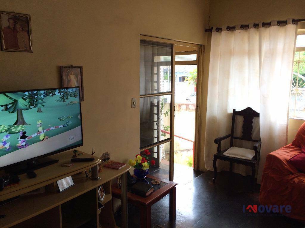 Casa à venda com 5 quartos, 130m² - Foto 1
