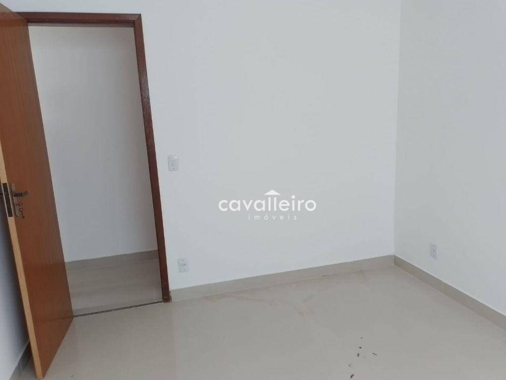 Casa à venda com 2 quartos, 67m² - Foto 9