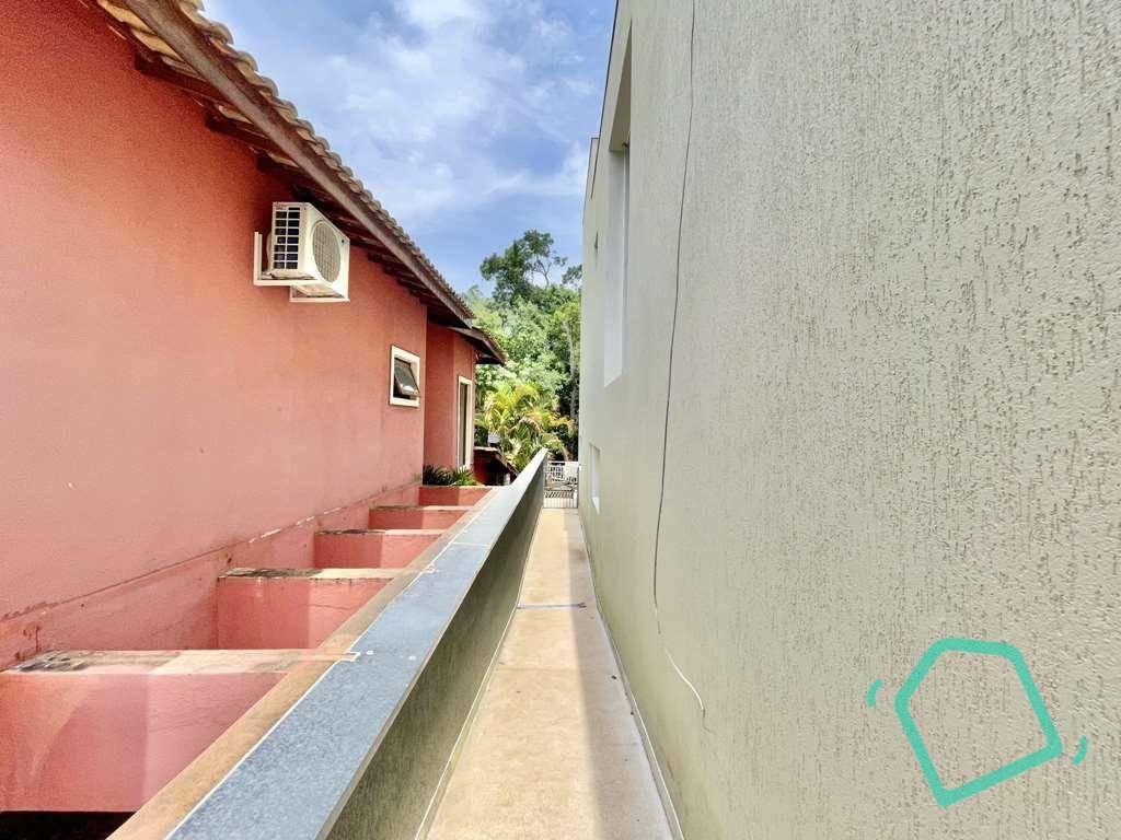 Casa de Condomínio à venda com 4 quartos, 386m² - Foto 5