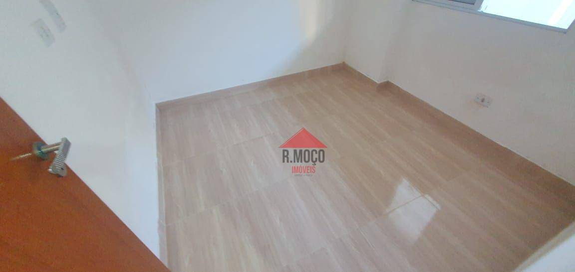 Apartamento para alugar com 2 quartos, 36m² - Foto 4