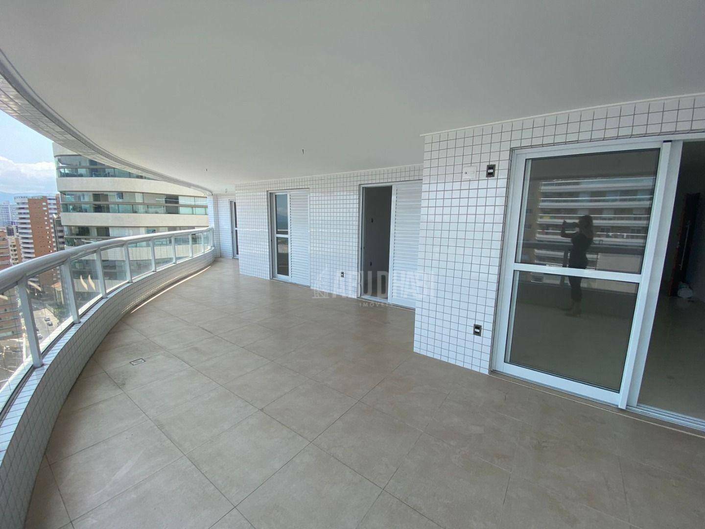 Apartamento à venda com 3 quartos, 144m² - Foto 6