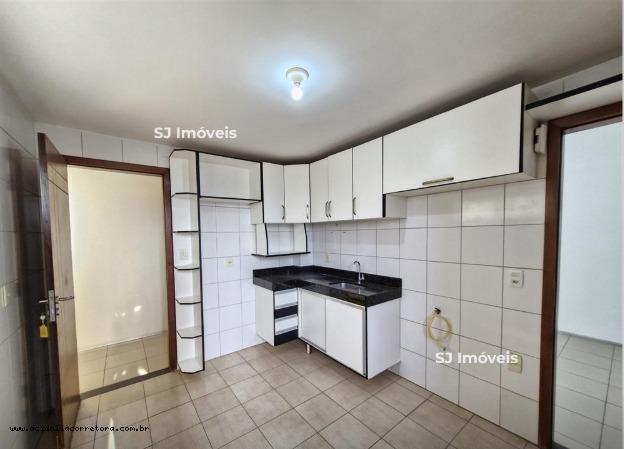 Apartamento para alugar com 3 quartos, 107m² - Foto 13