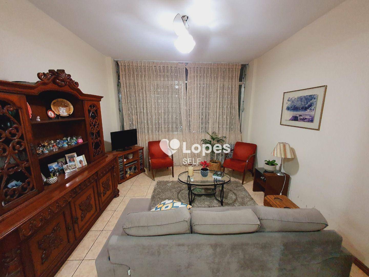 Apartamento à venda com 2 quartos, 70m² - Foto 1