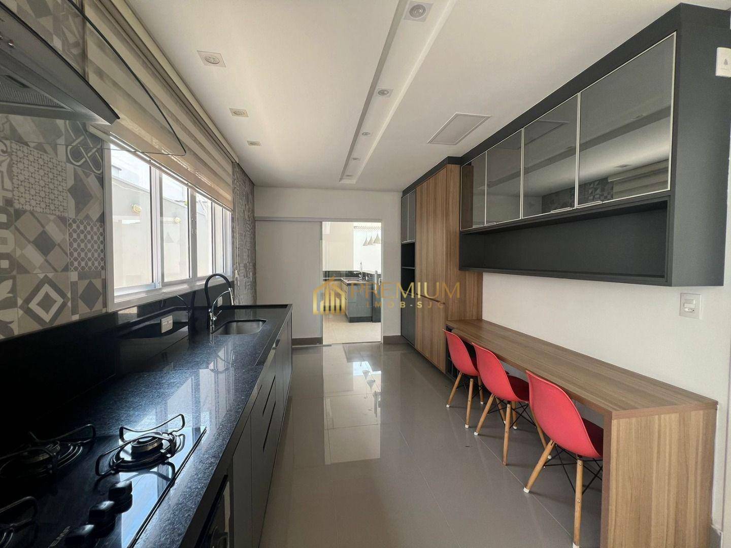 Sobrado à venda com 4 quartos, 333m² - Foto 38