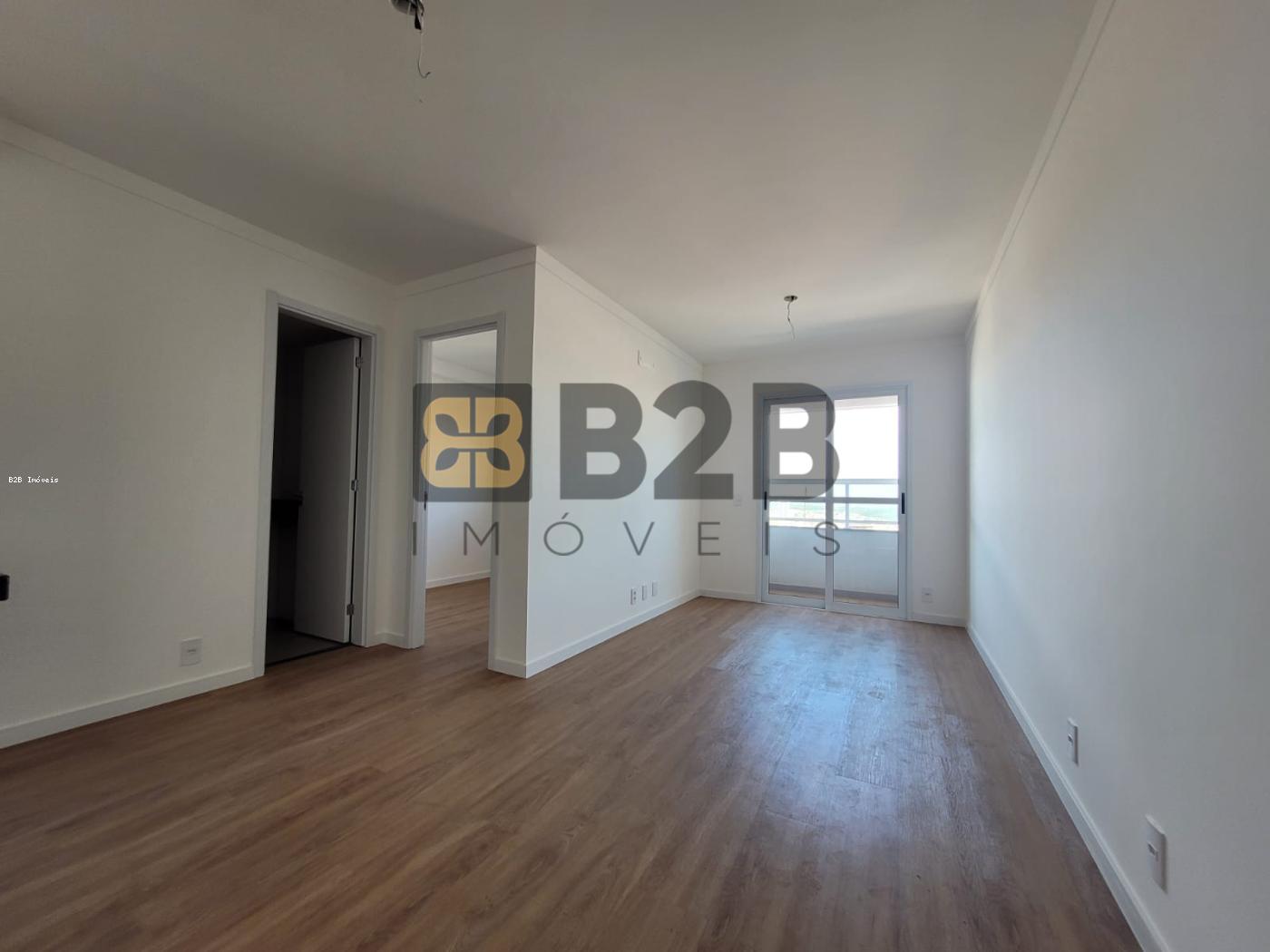 Apartamento à venda com 1 quarto, 35m² - Foto 1