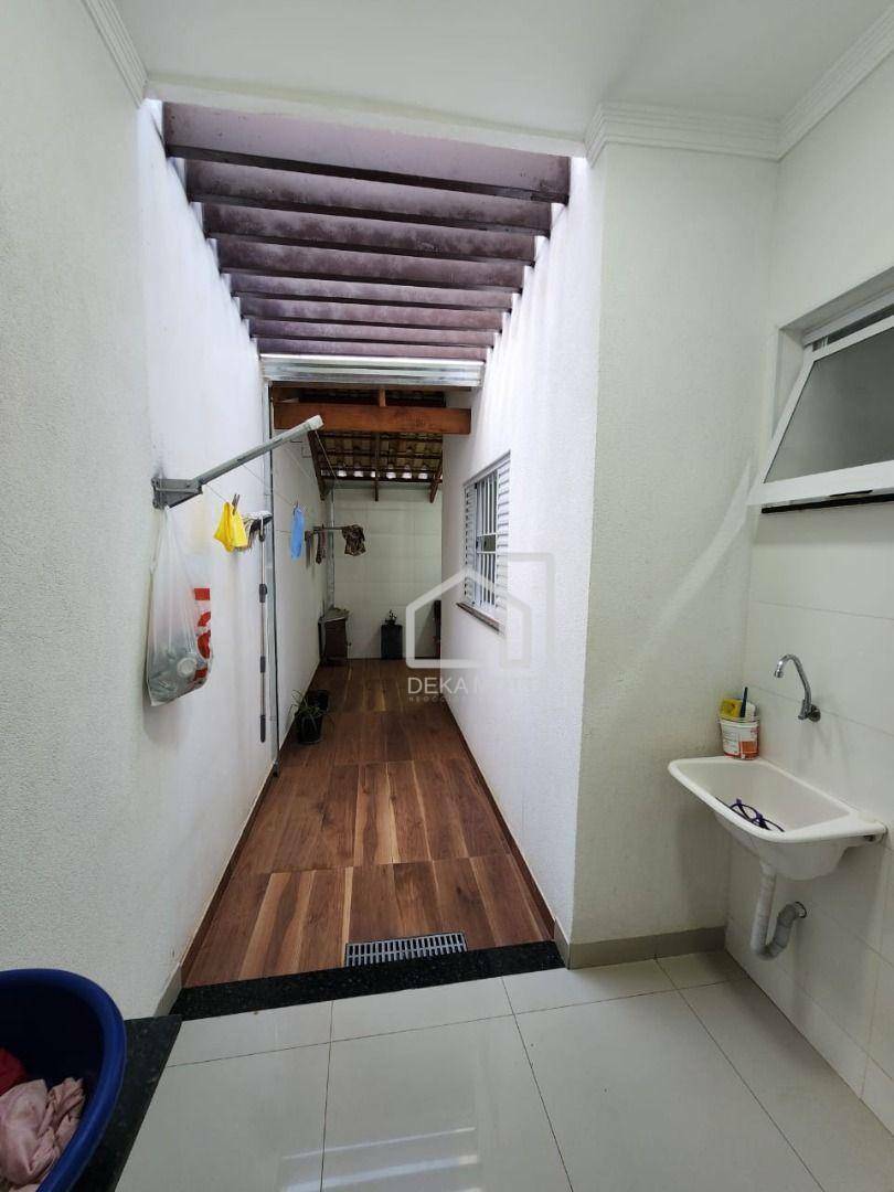 Casa à venda com 2 quartos, 70m² - Foto 16