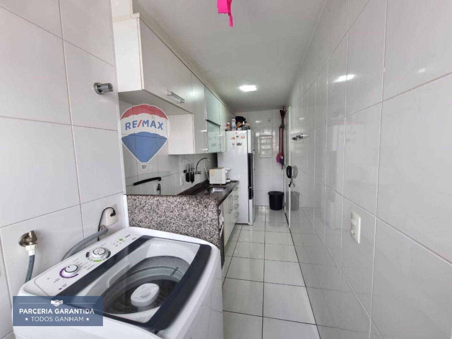 Apartamento à venda com 2 quartos, 75m² - Foto 14