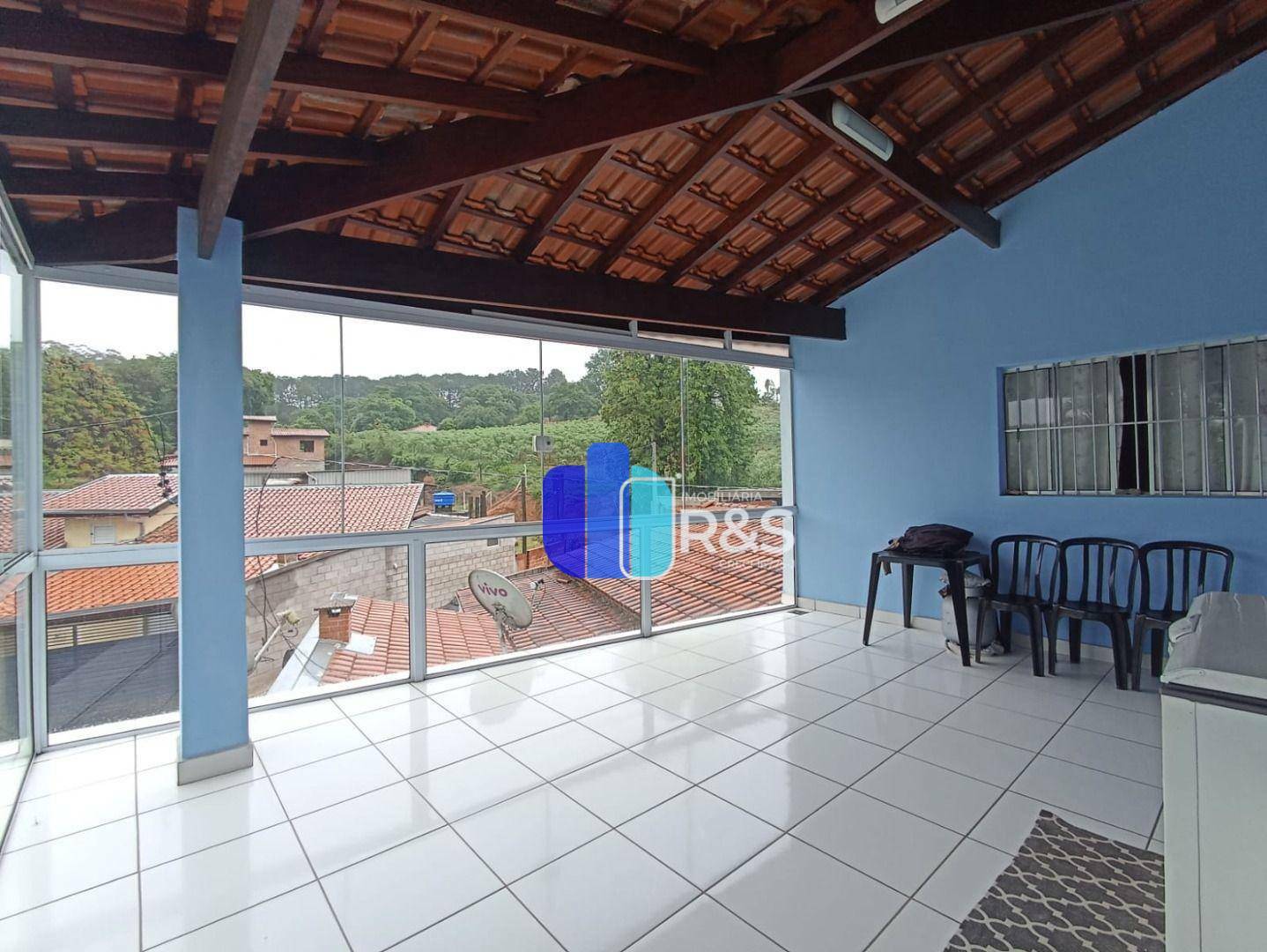 Casa à venda com 6 quartos, 231m² - Foto 12