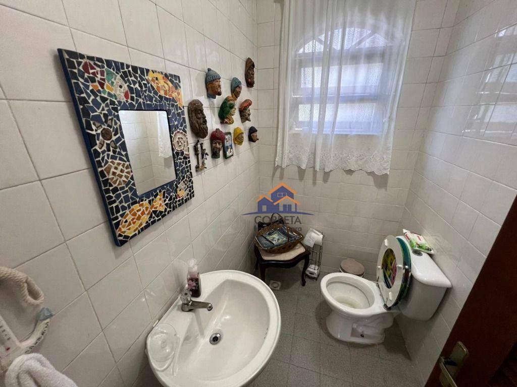 Casa à venda com 3 quartos, 382m² - Foto 20