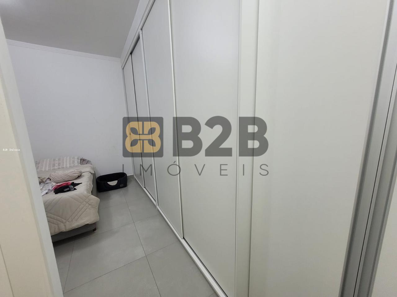 Apartamento à venda com 3 quartos, 129m² - Foto 15