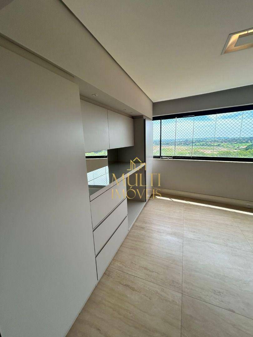 Apartamento à venda com 3 quartos, 157m² - Foto 3