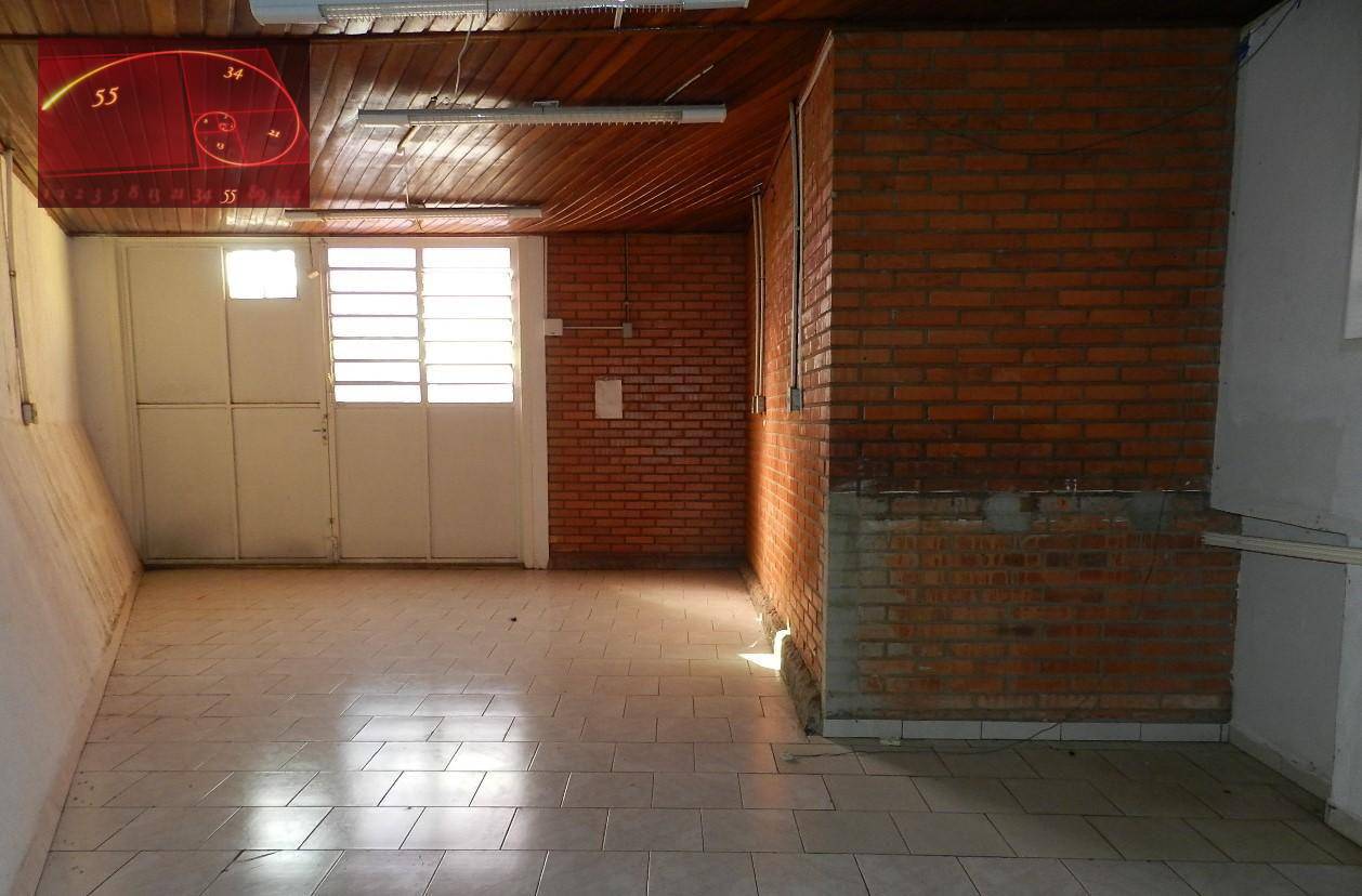 Casa à venda e aluguel com 3 quartos, 368m² - Foto 15