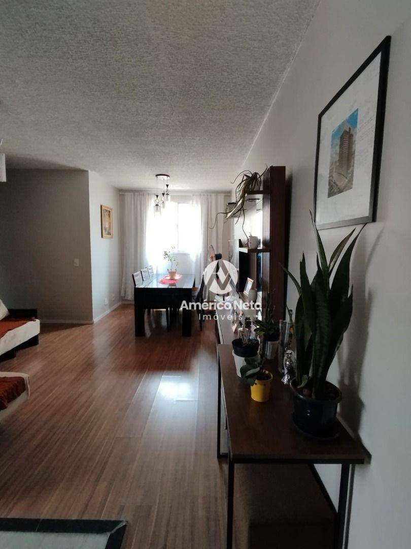 Apartamento à venda com 3 quartos, 60m² - Foto 2