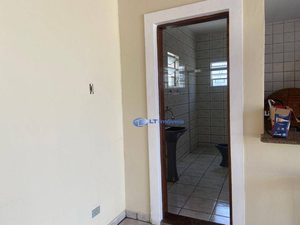 Casa, 3 quartos, 188 m² - Foto 2