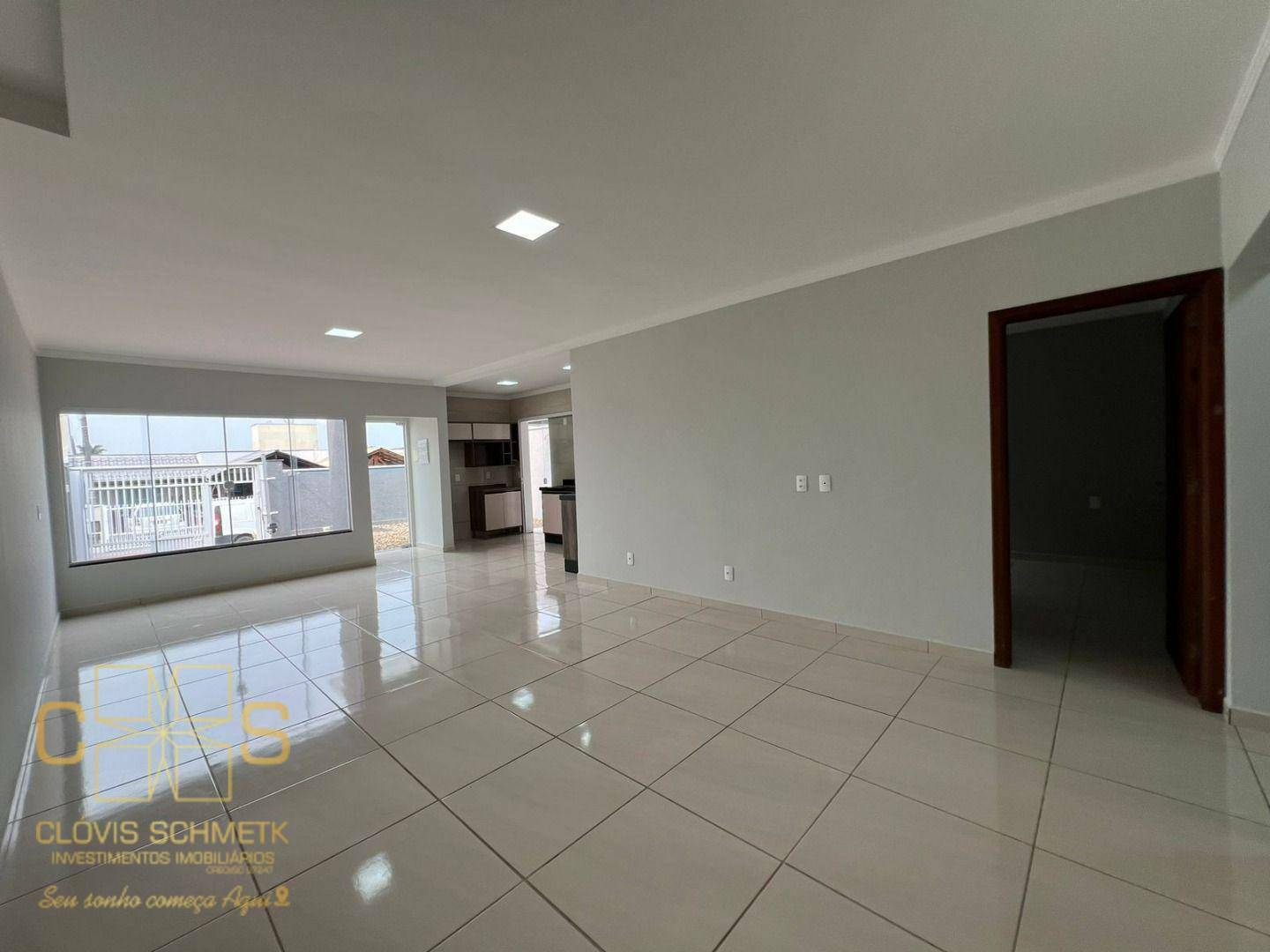 Casa à venda com 3 quartos, 98m² - Foto 3