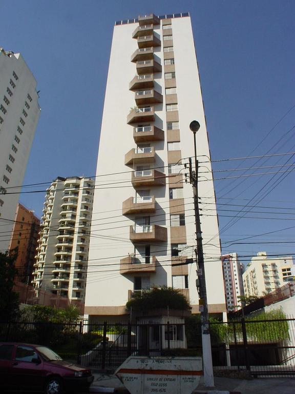 Apartamento à venda com 3 quartos, 136m² - Foto 1