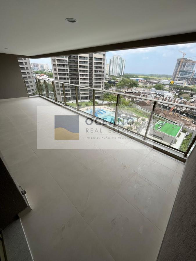 Apartamento à venda com 4 quartos, 184m² - Foto 2