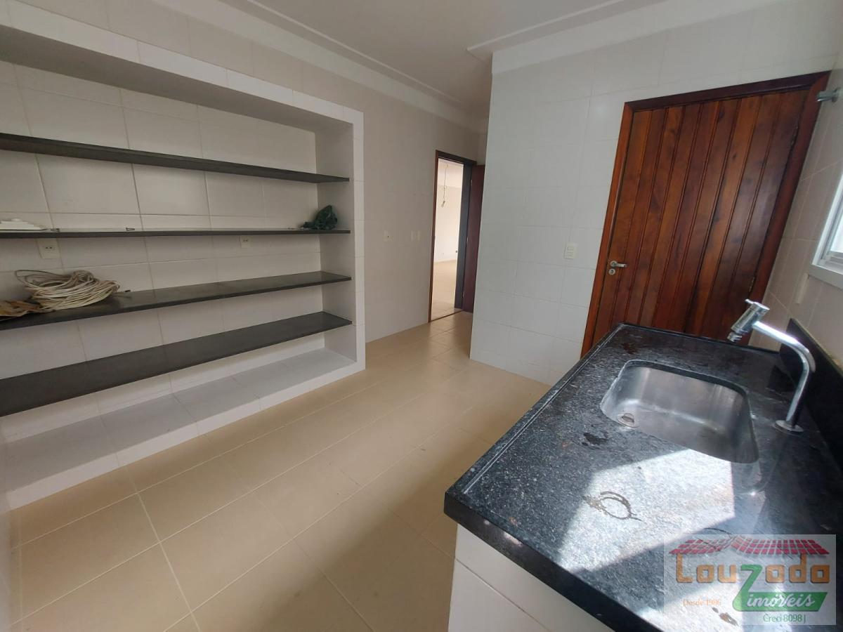 Sobrado à venda com 4 quartos, 250m² - Foto 8