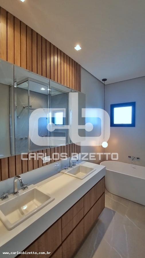 Casa de Condomínio à venda com 4 quartos, 490m² - Foto 36