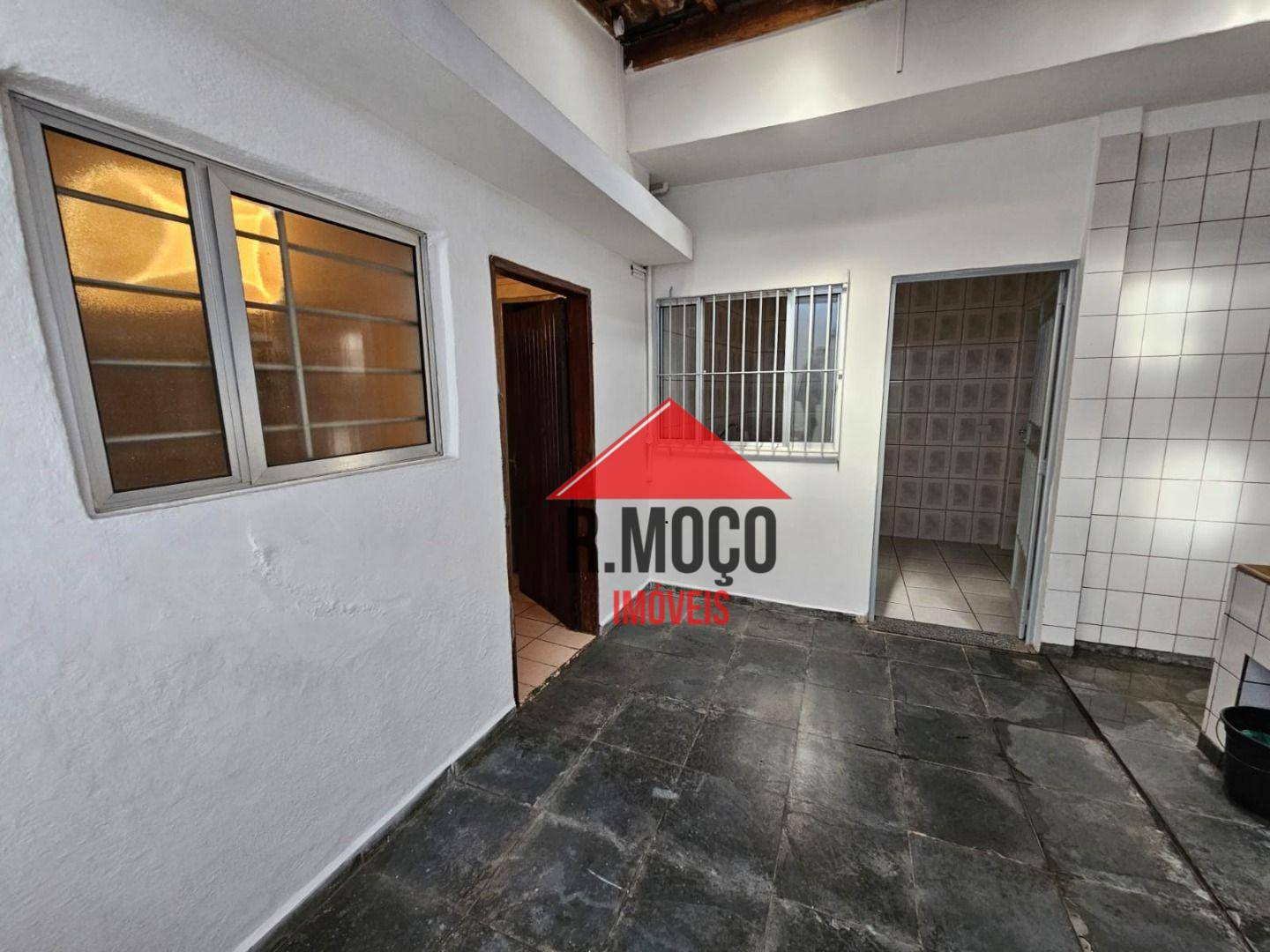 Casa à venda com 2 quartos, 235m² - Foto 25