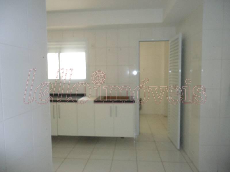 Apartamento para alugar com 3 quartos, 140m² - Foto 16