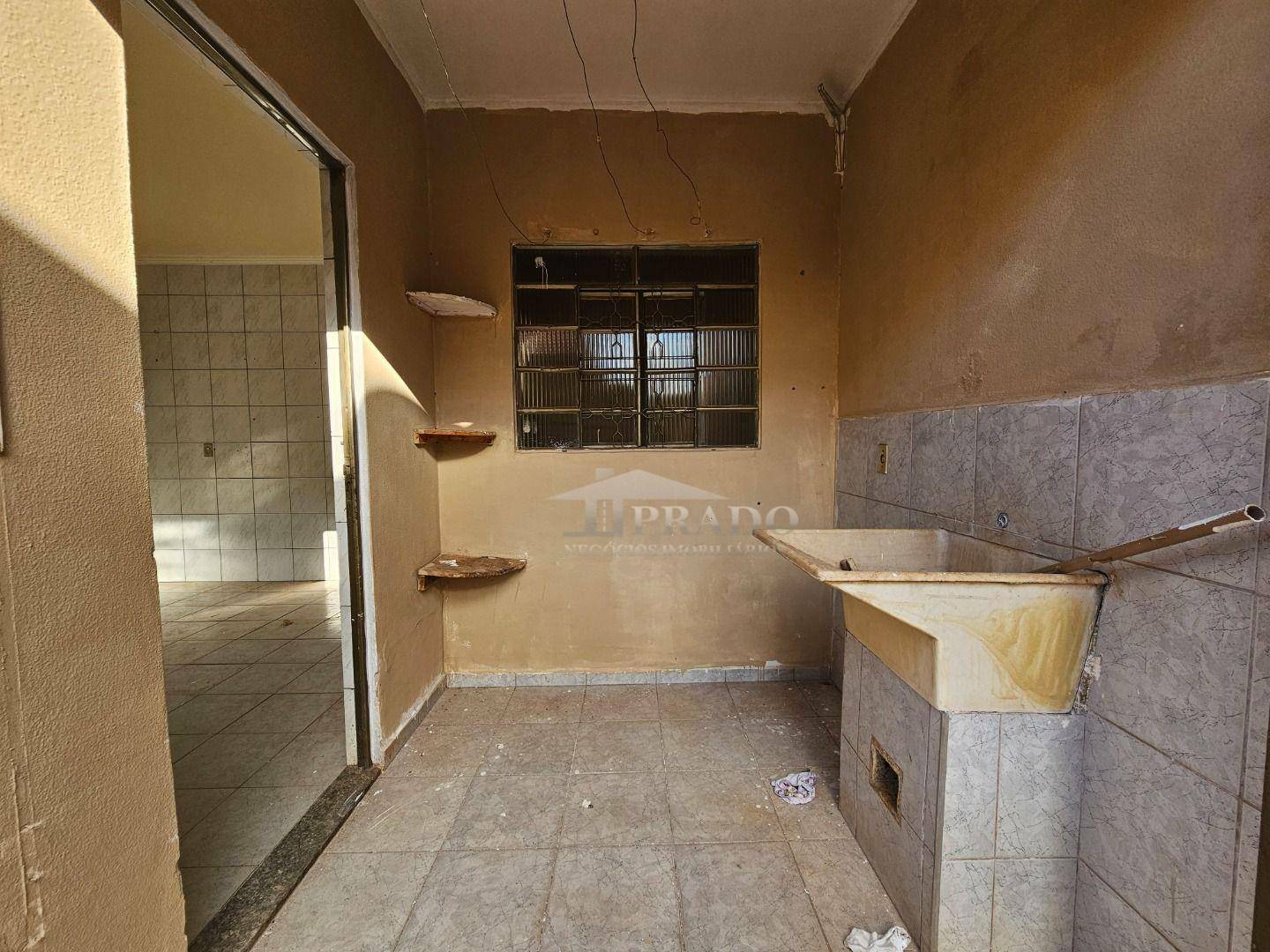 Casa para alugar com 4 quartos, 198m² - Foto 25