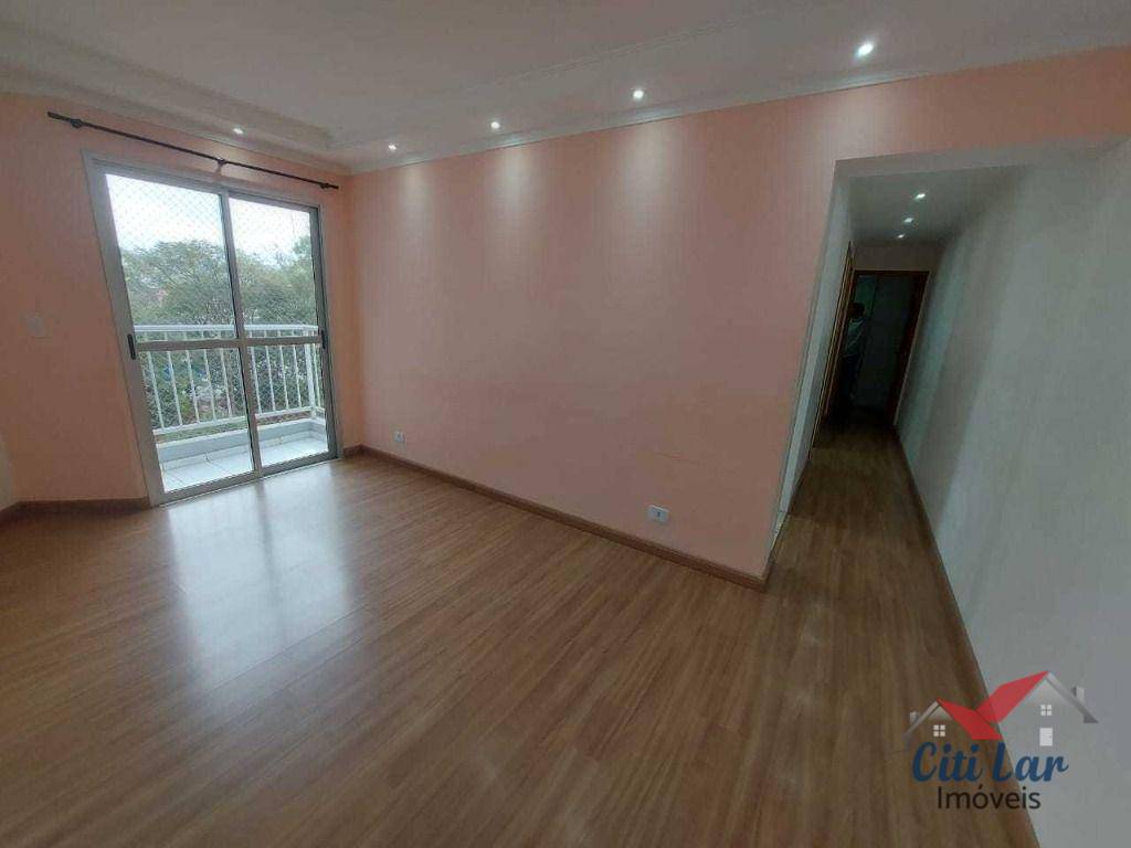 Apartamento à venda com 2 quartos, 62m² - Foto 3