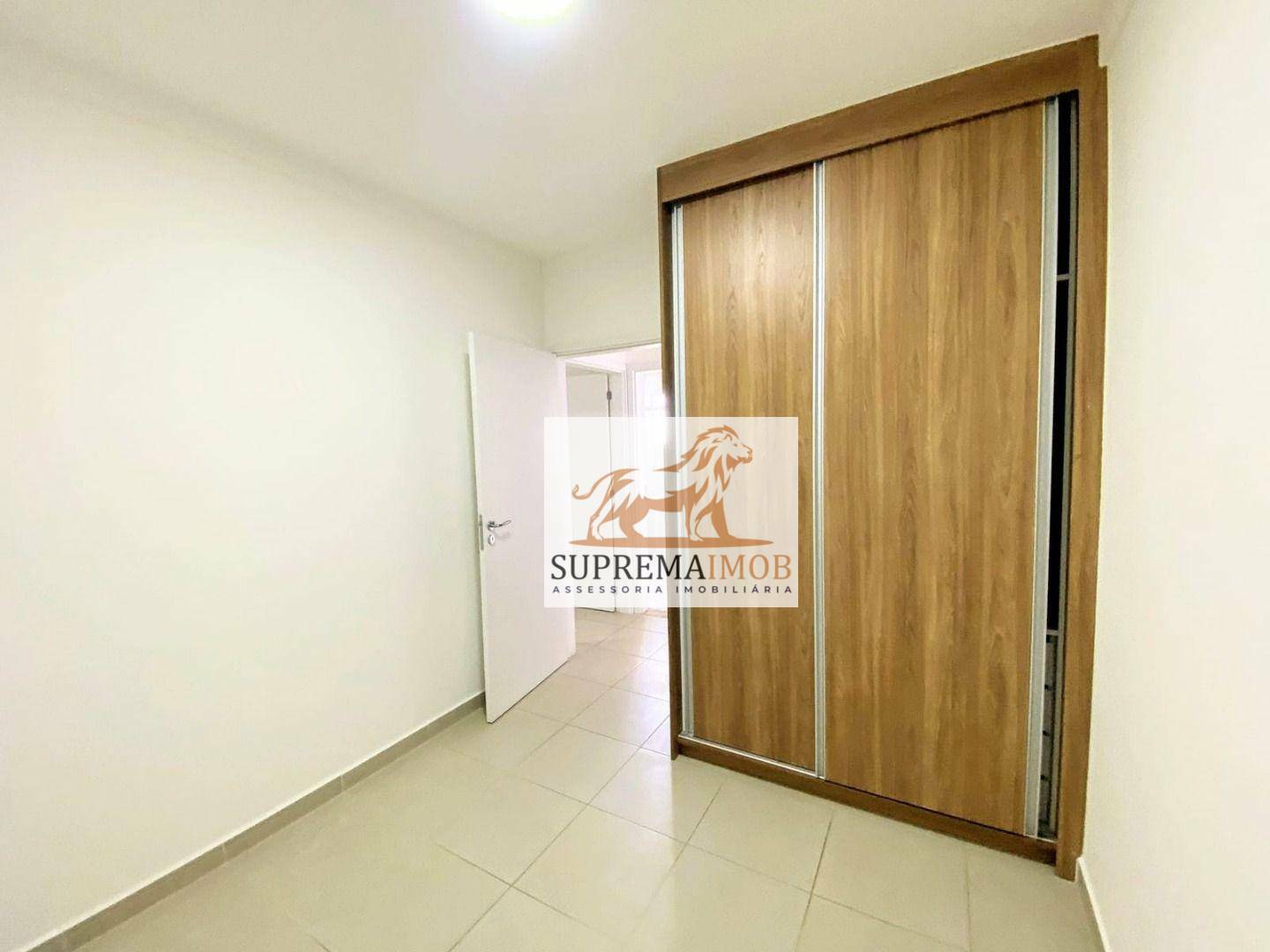 Apartamento à venda com 2 quartos, 72m² - Foto 12