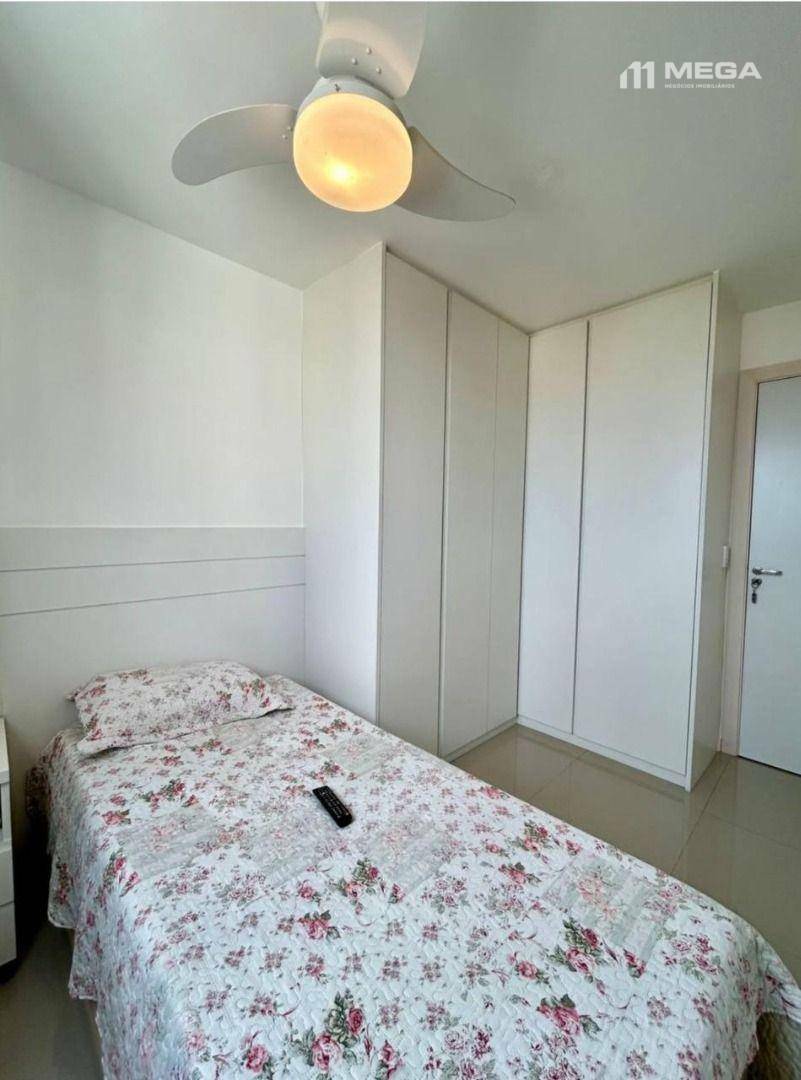 Apartamento à venda com 2 quartos, 62m² - Foto 7