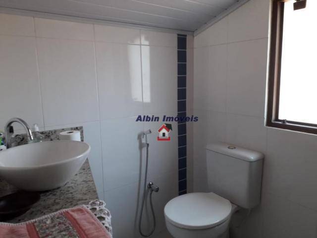 Casa à venda com 4 quartos, 200m² - Foto 22