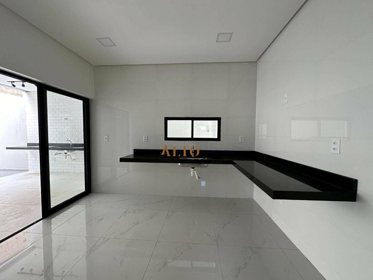 Casa à venda com 3 quartos, 124m² - Foto 6