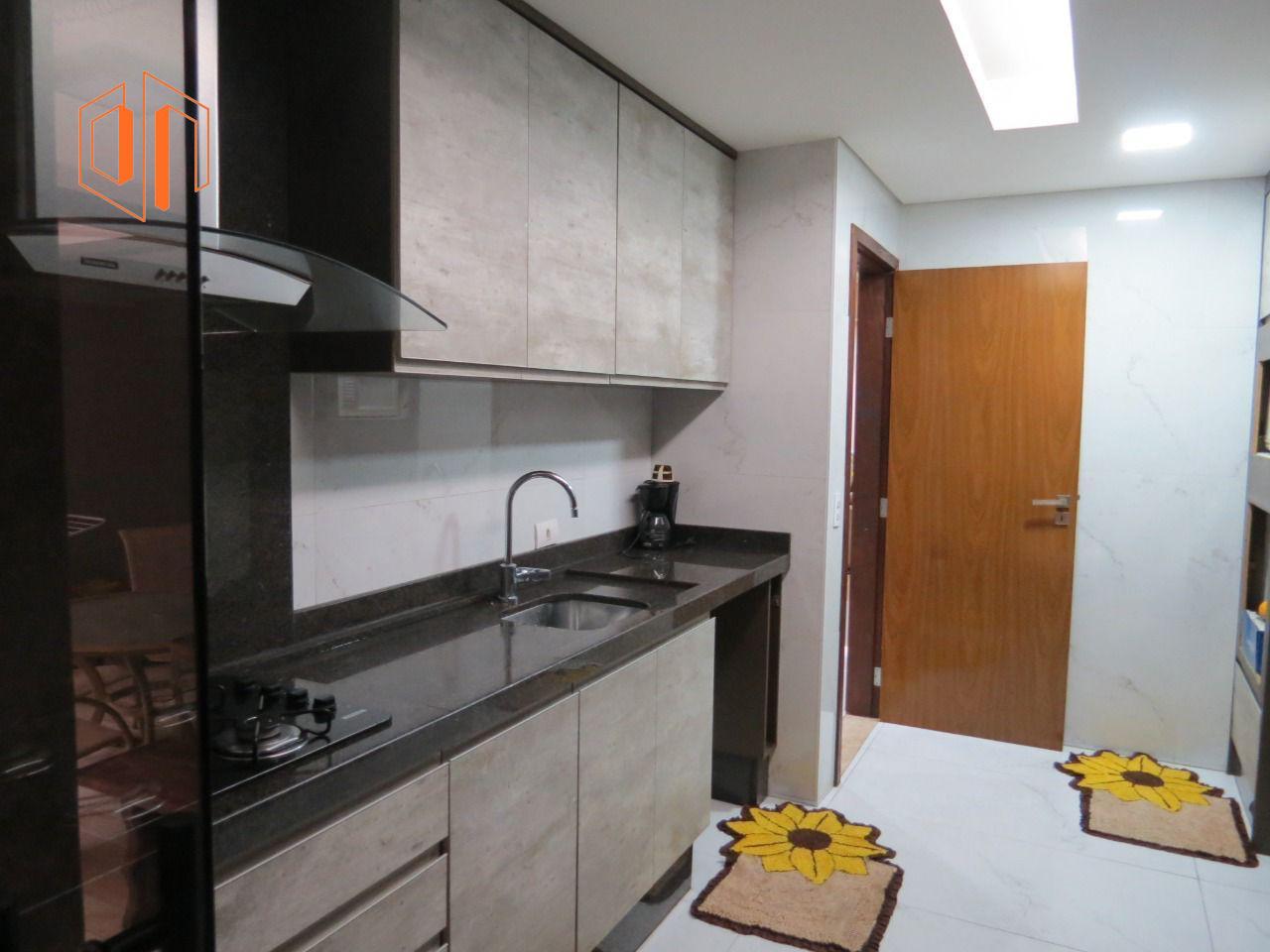 Sobrado à venda com 3 quartos, 250m² - Foto 18