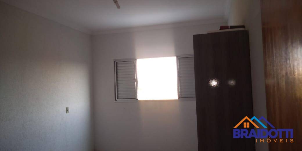 Casa à venda com 4 quartos, 180m² - Foto 10