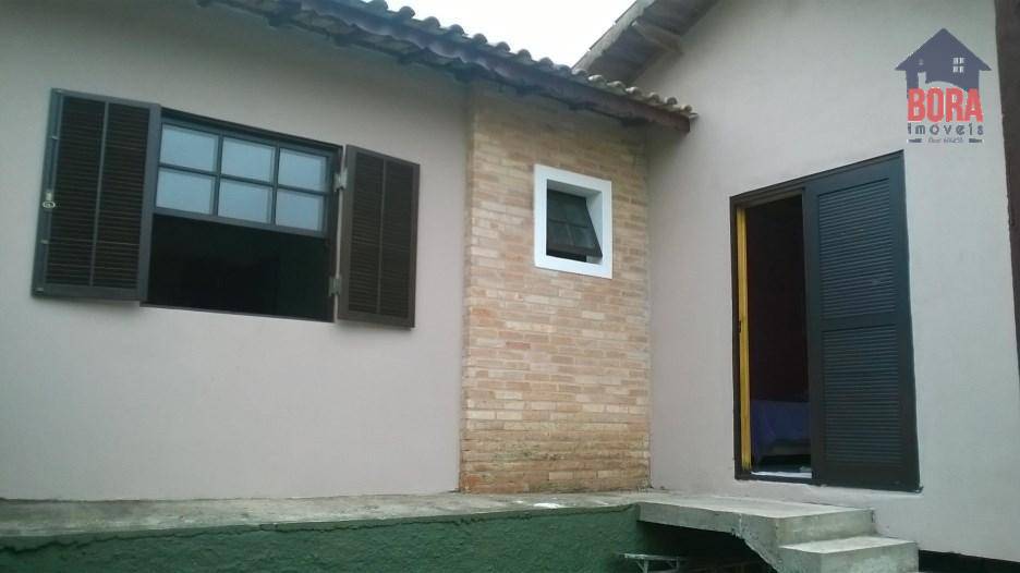 Casa à venda com 3 quartos, 200m² - Foto 15