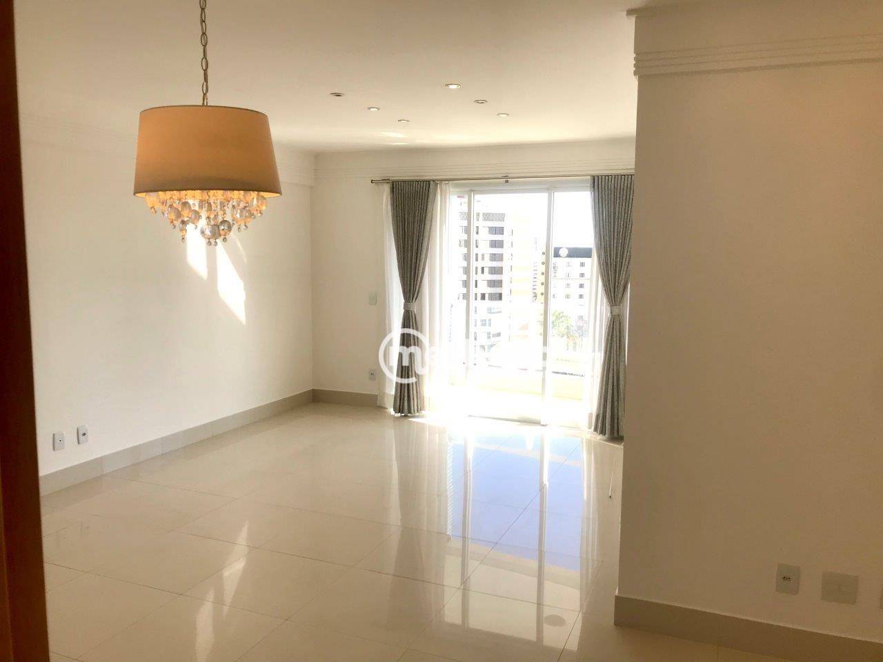 Apartamento para alugar com 3 quartos, 106m² - Foto 2