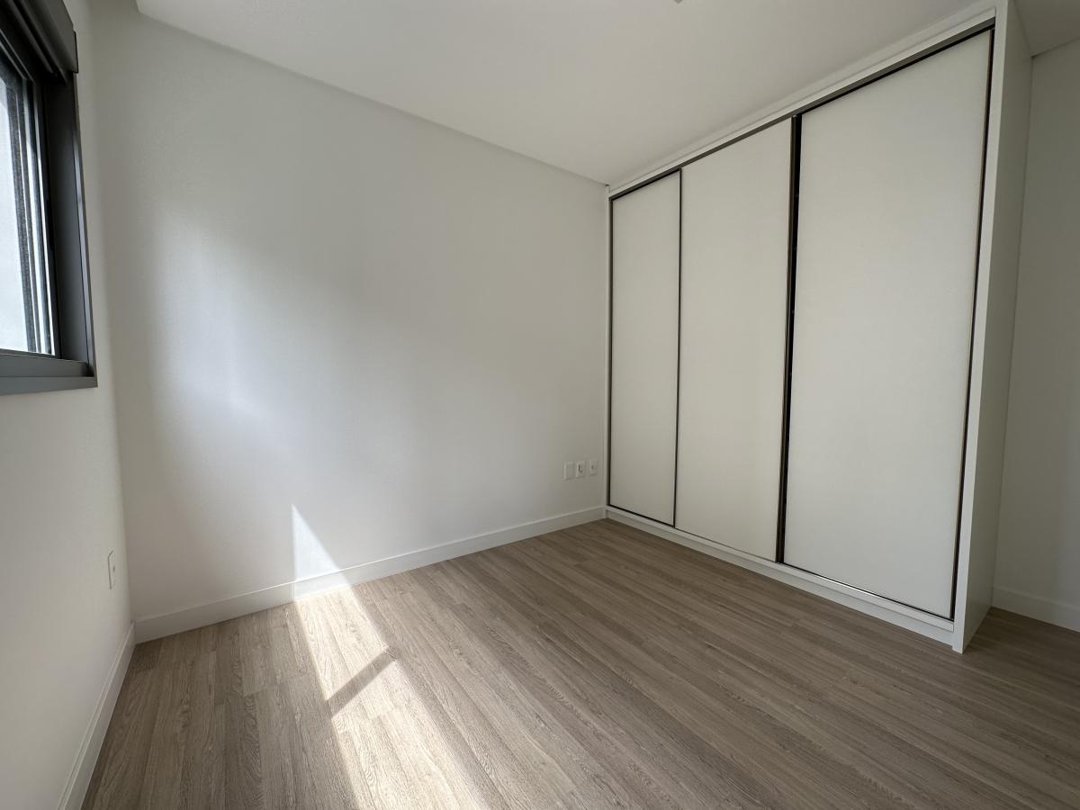 Apartamento à venda com 4 quartos, 165m² - Foto 17