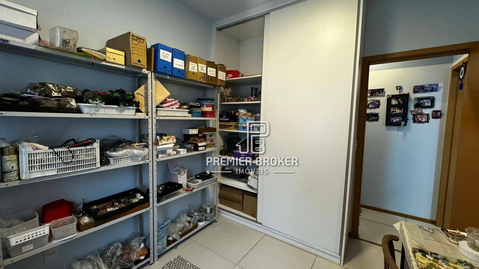 Apartamento à venda com 2 quartos, 70m² - Foto 12