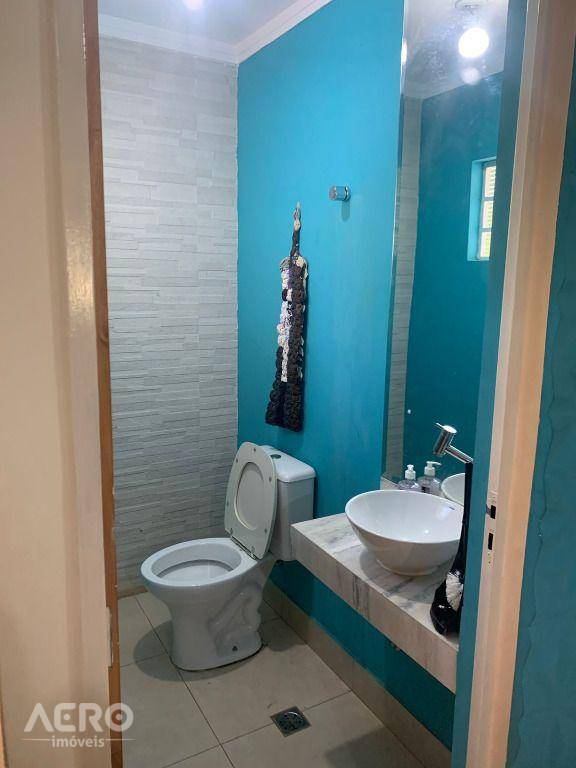 Chácara à venda com 4 quartos, 200m² - Foto 16