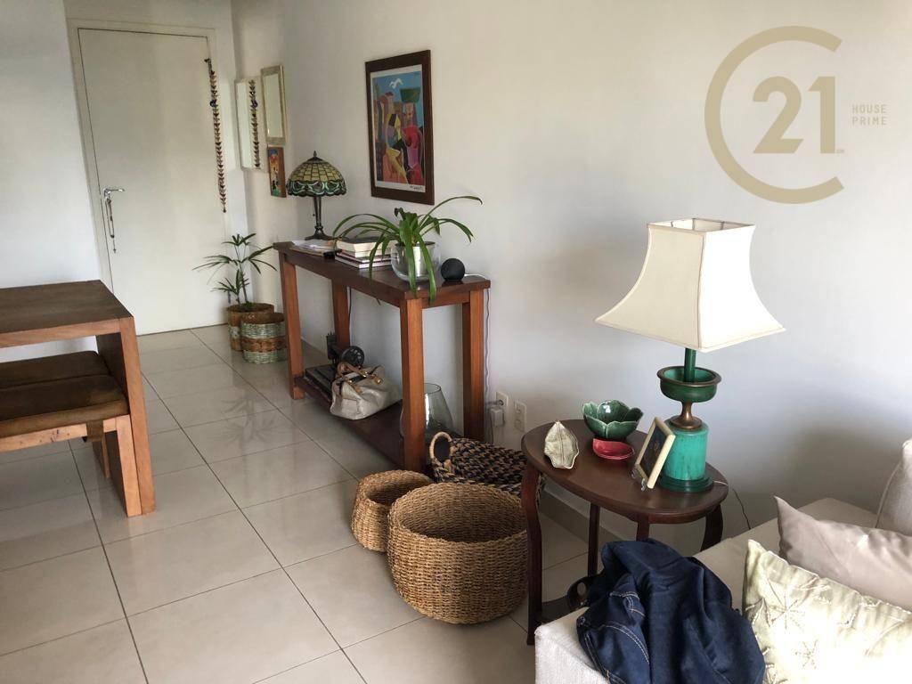 Apartamento à venda com 2 quartos, 67m² - Foto 3