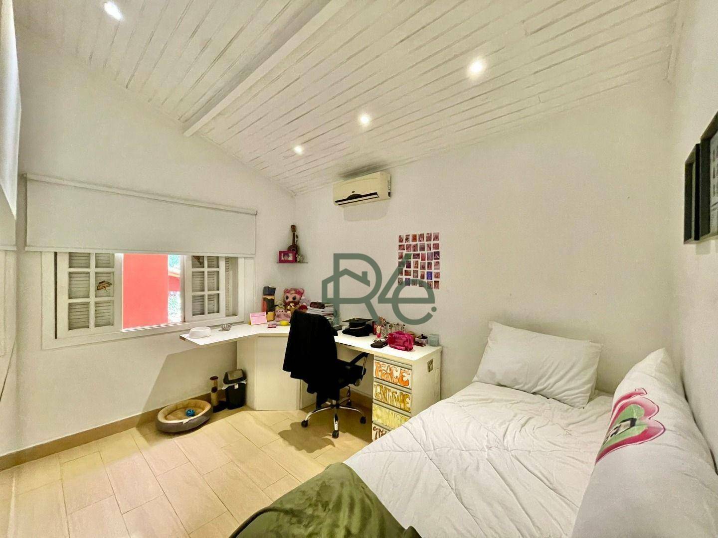 Casa de Condomínio à venda com 4 quartos, 256m² - Foto 49