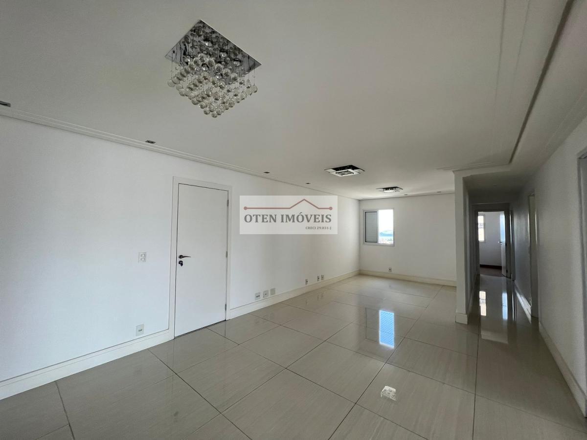 Apartamento à venda com 3 quartos, 125m² - Foto 2