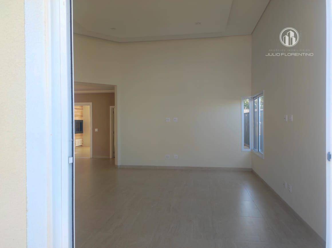 Casa para alugar com 3 quartos, 200m² - Foto 14