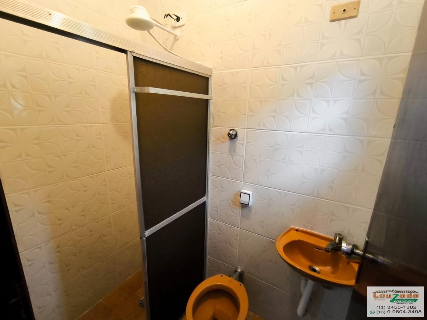 Casa para alugar com 2 quartos, 360m² - Foto 19